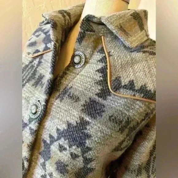 Cruel Denim Women’s Size Medium Gray Aztec Print Jacket Concho Buttons Western - Picture 3 of 12